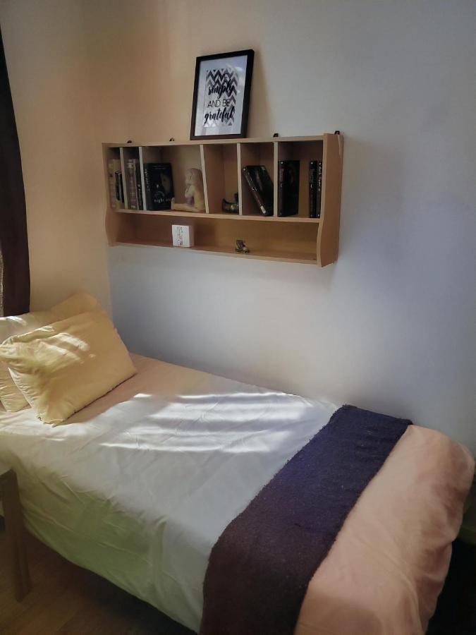 Booking-Eddy- Single Room With Self Check-In Hull 외부 사진