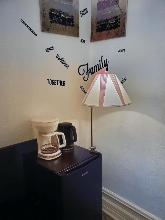 Booking-Eddy- Single Room With Self Check-In Hull 외부 사진